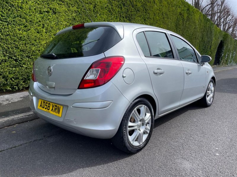 VAUXHALL CORSA