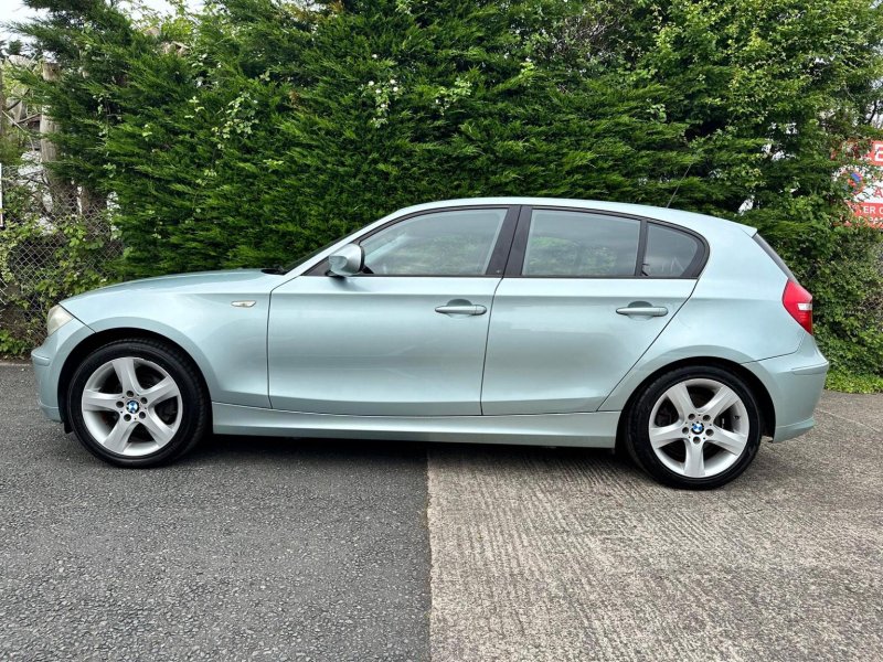 BMW 1 SERIES
