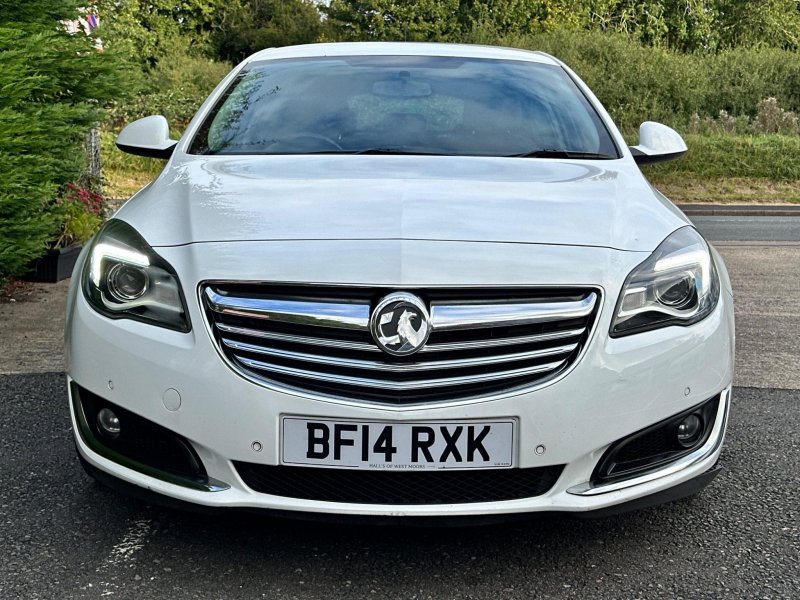 VAUXHALL INSIGNIA