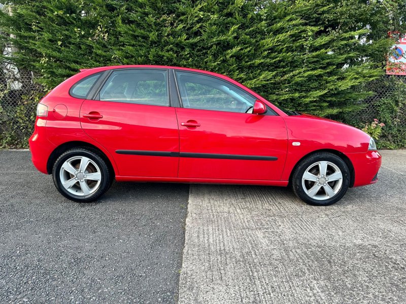 SEAT IBIZA
