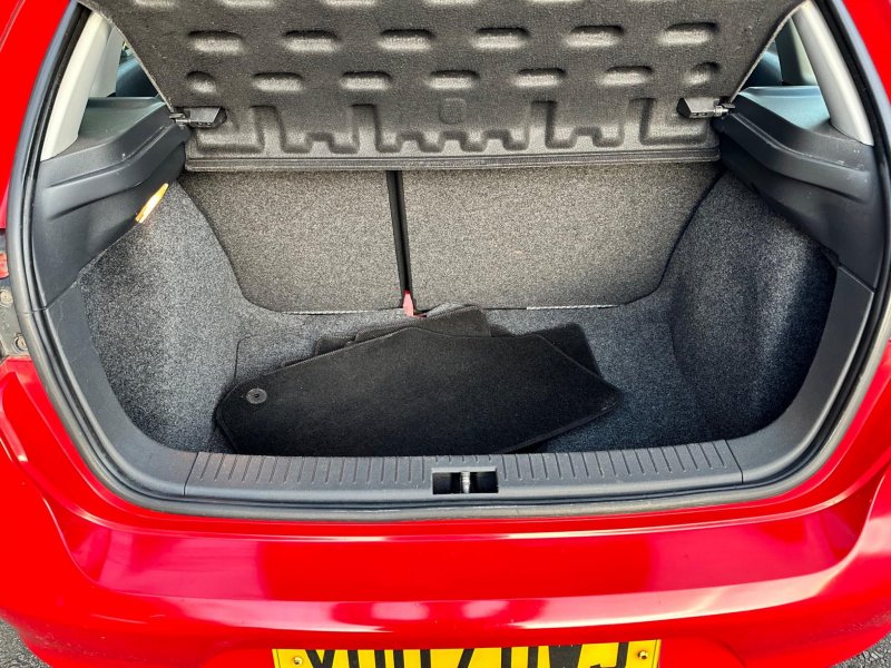SEAT IBIZA