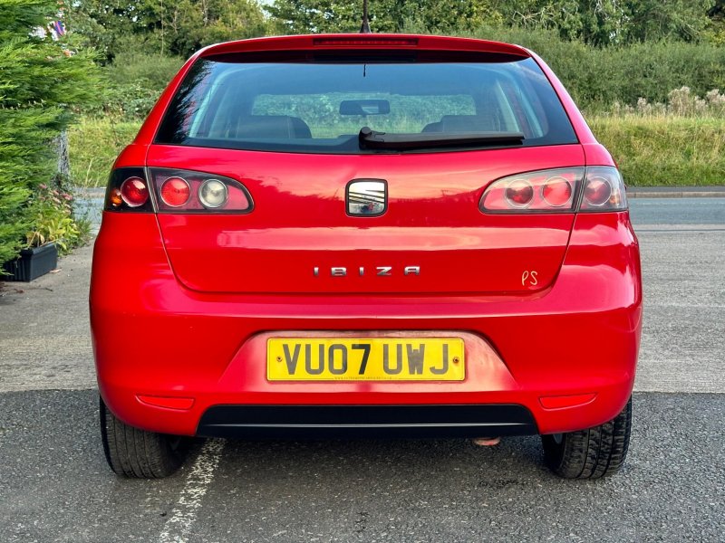 SEAT IBIZA