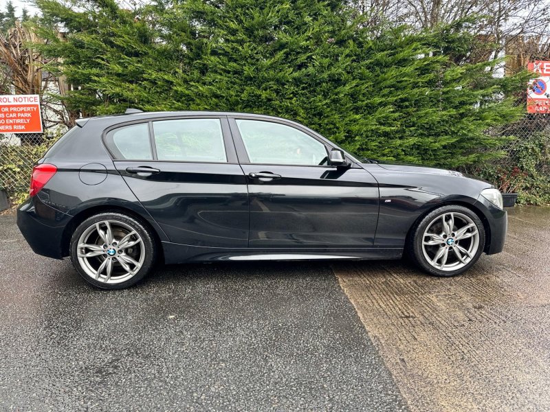 BMW 1 SERIES
