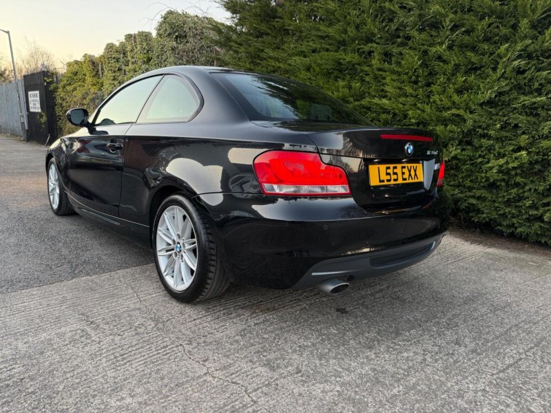 BMW 1 SERIES