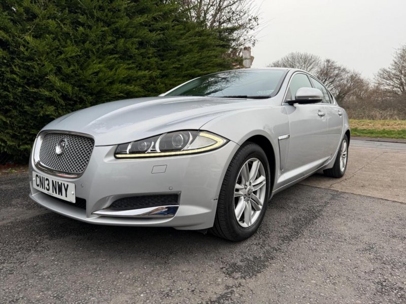 JAGUAR XF