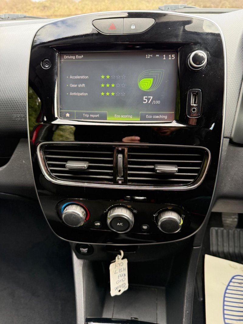 RENAULT CLIO