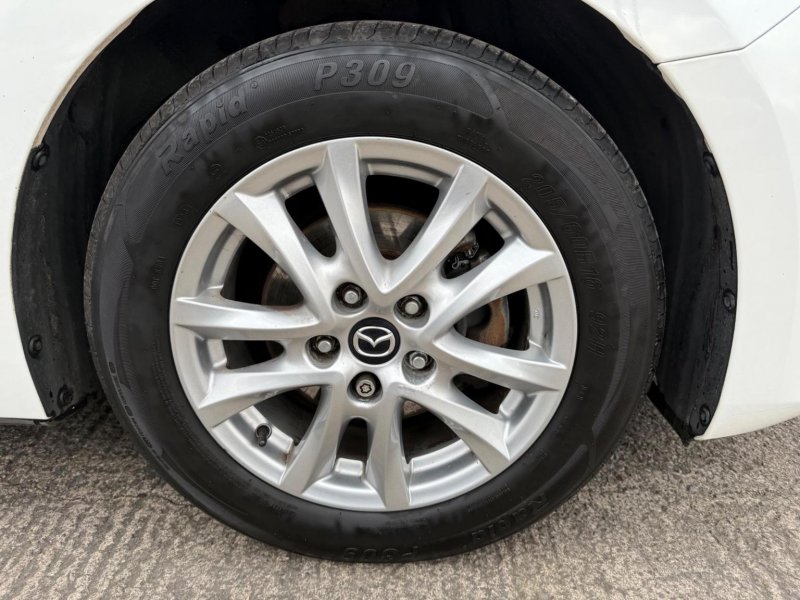 MAZDA MAZDA3