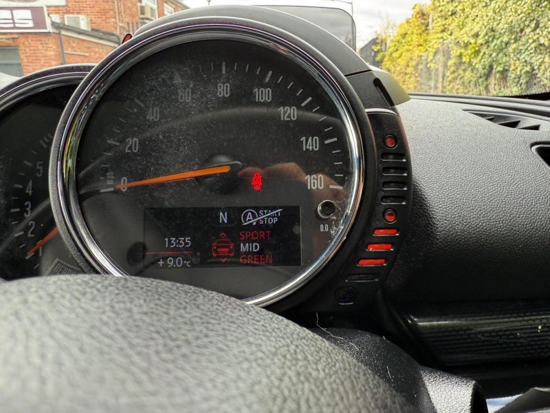 MINI CLUBMAN