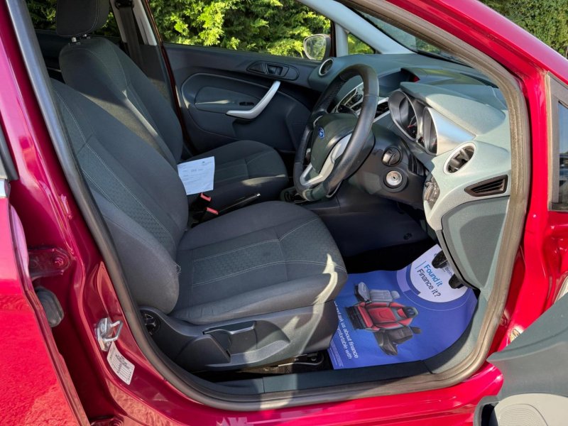 FORD FIESTA