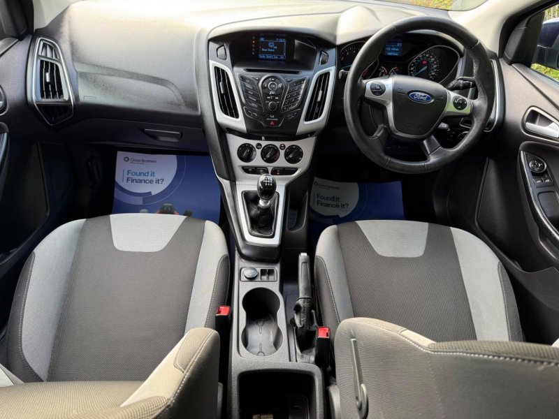 FORD FOCUS
