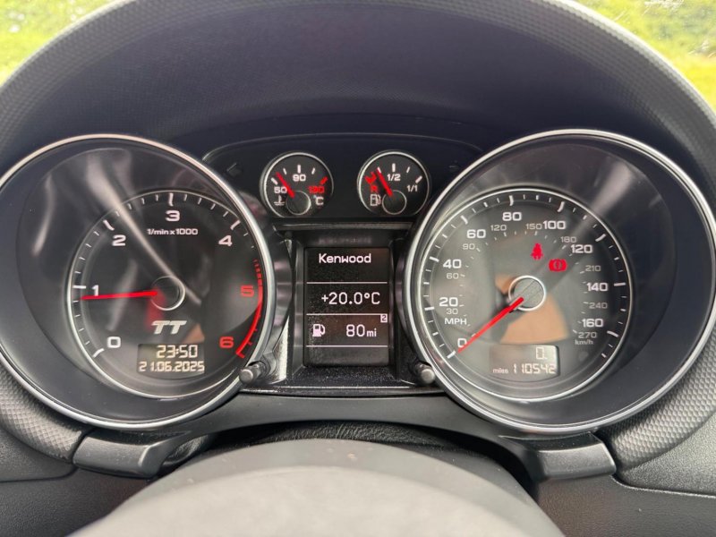 AUDI TT