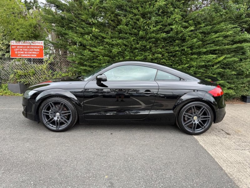 AUDI TT