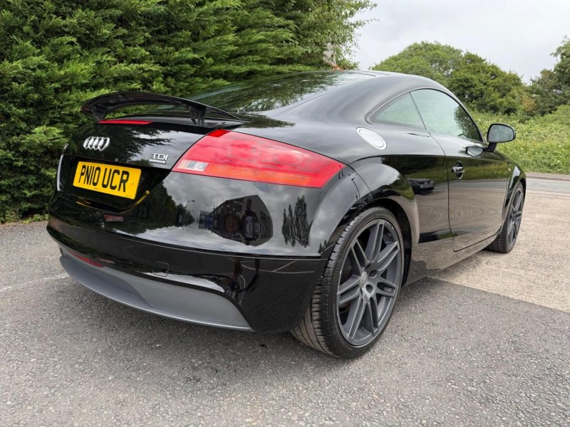 AUDI TT