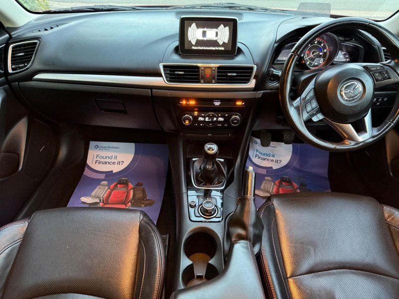 MAZDA MAZDA3
