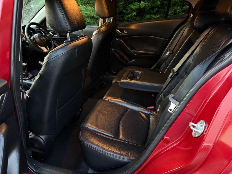MAZDA MAZDA3