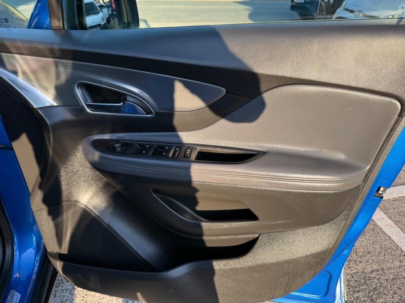 VAUXHALL MOKKA