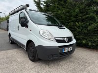 VAUXHALL VIVARO