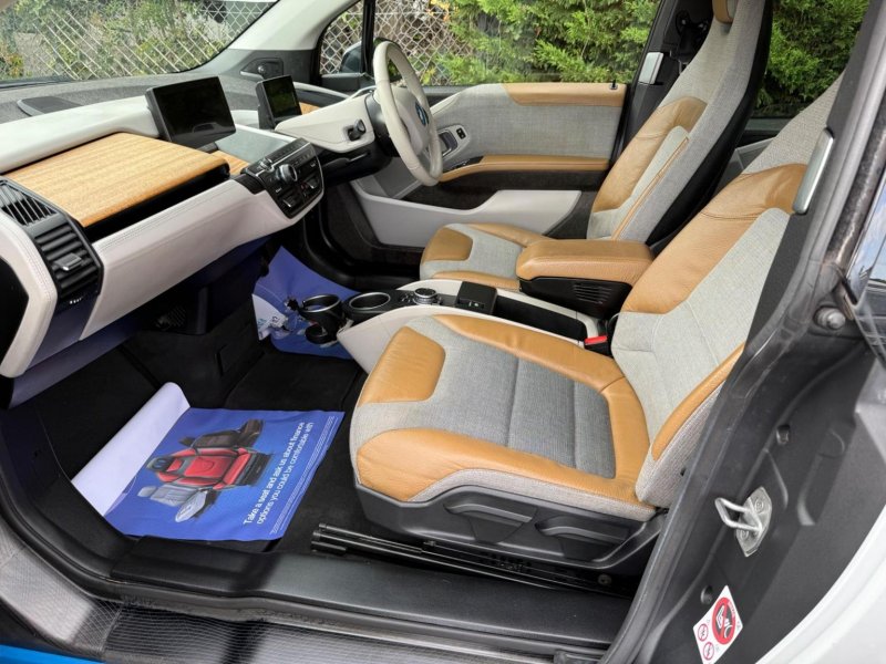 BMW I3