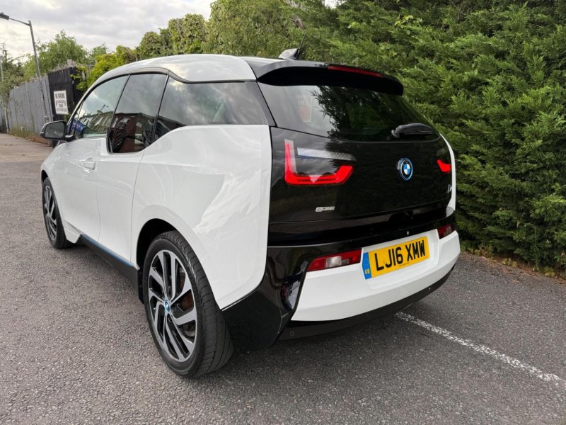 BMW I3