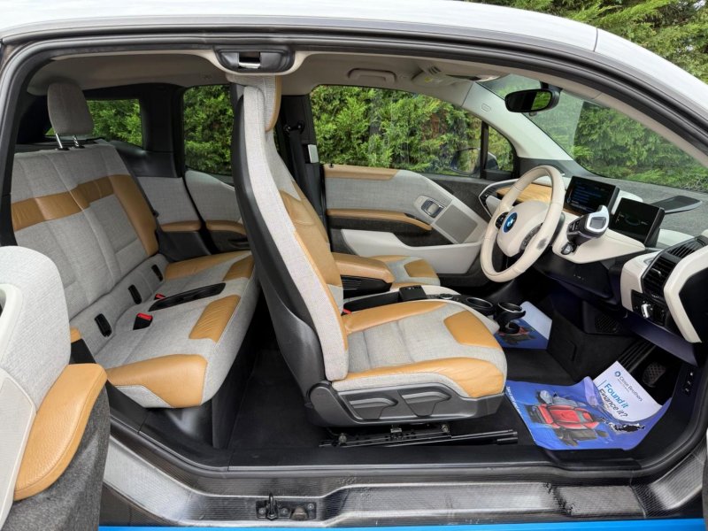 BMW I3
