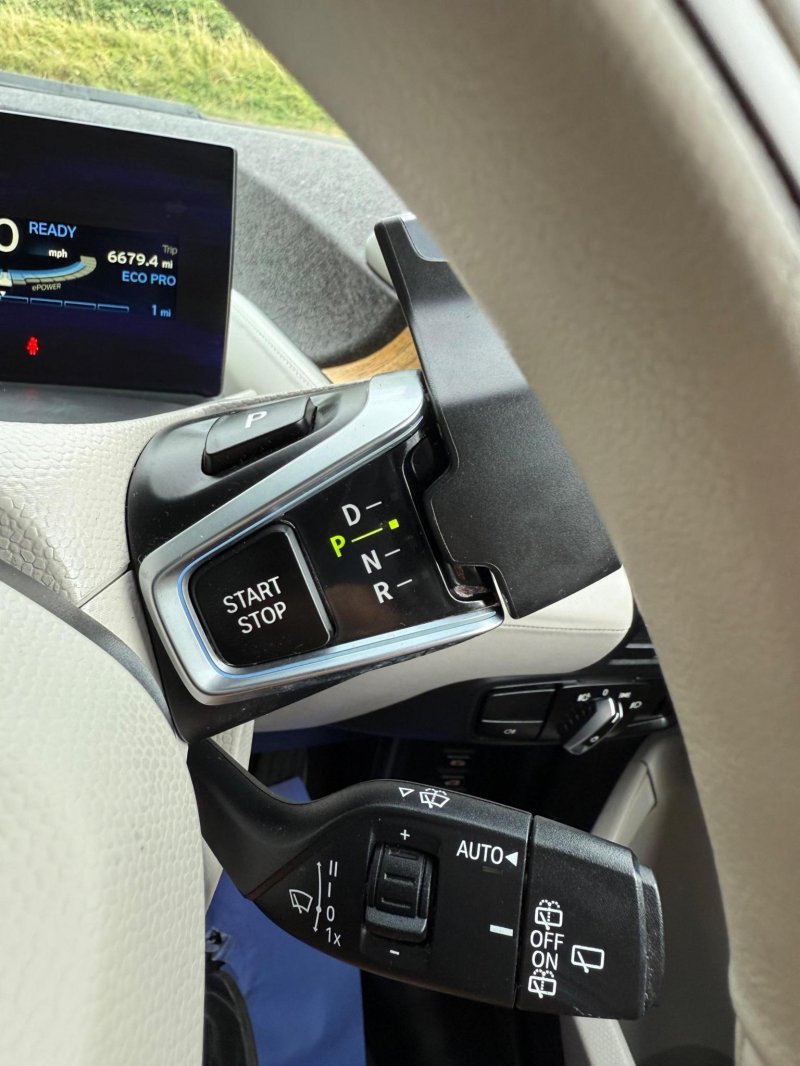 BMW I3