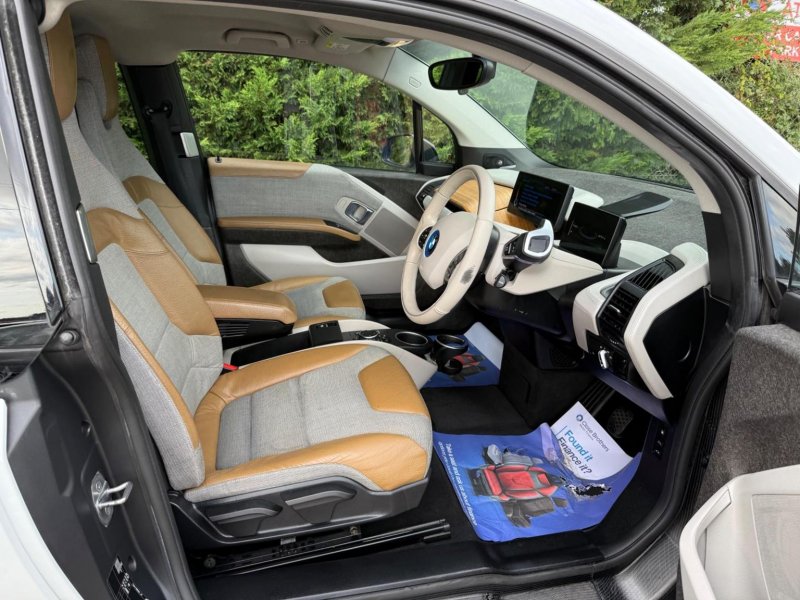 BMW I3